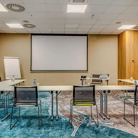 Ξενοδοχείο Novotel Marina 3*